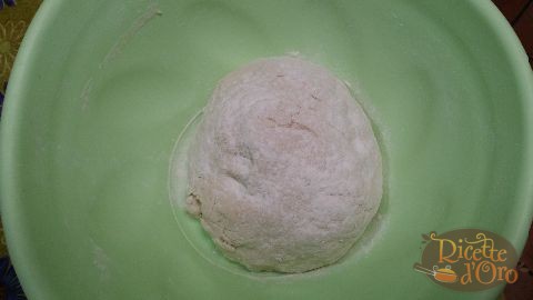 tortano-napoletano-con-lievito-di-birra-pagnotta