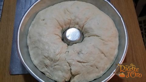 tortano-napoletano-con-lievito-di-birra-lievitazione