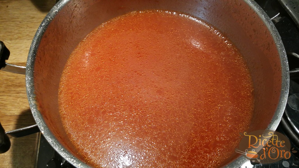 salsa-di-pomodoro-con-acqua-di-cottura-del-pesce