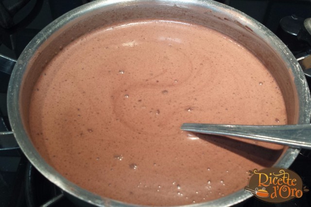 crema-al-cioccolato-mescolare