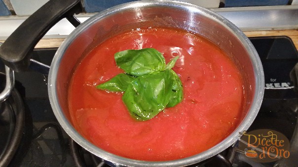 Parmigiana-di-zucchine-pomodoro