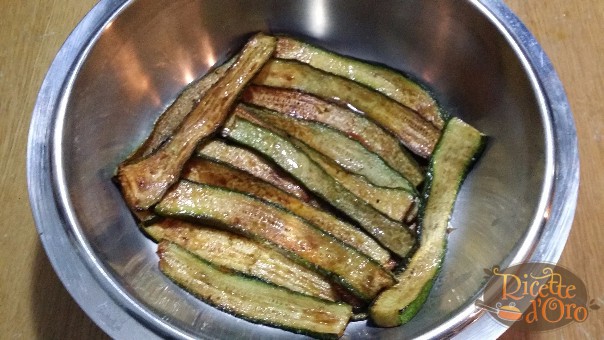 Parmigiana-di-zucchine-base