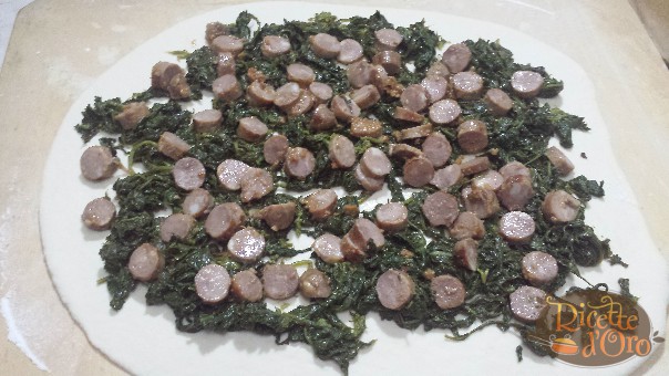 rotolo-salsiccia-friarielli2