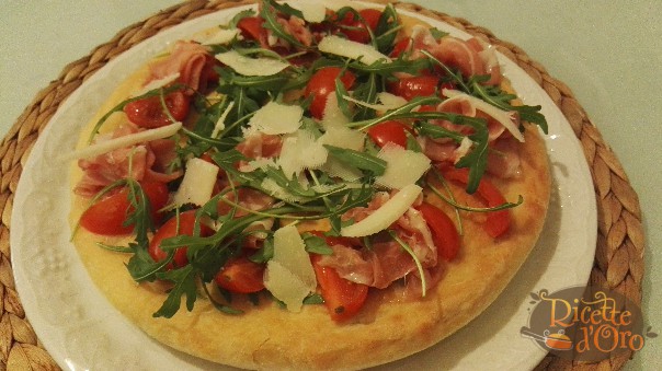 Pizza Prosciutto Crudo Rucola e Pomodorini